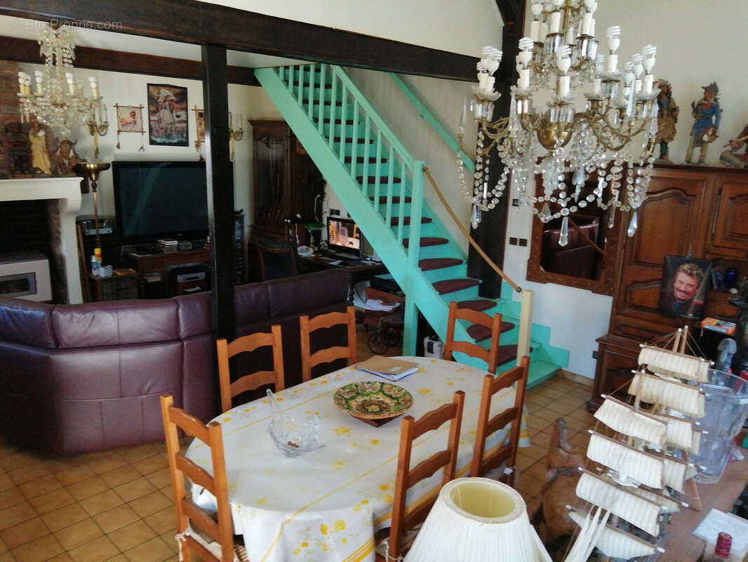 Maison à GREGES