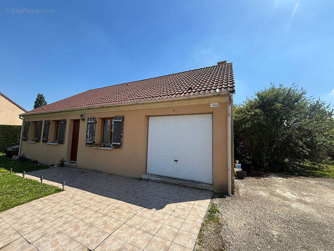Maison à CROTH