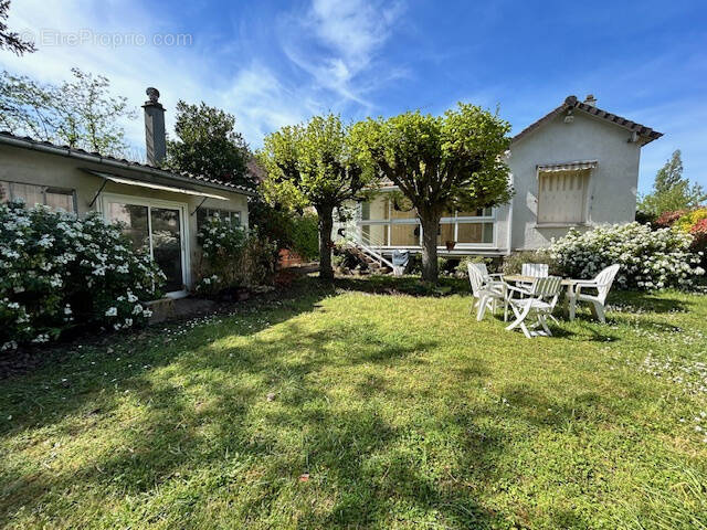 Maison à FRENEUSE