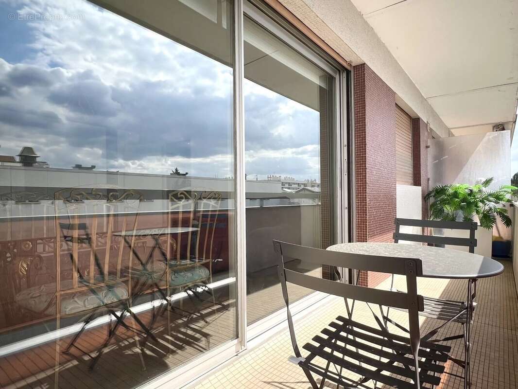Appartement à SAINT-MAUR-DES-FOSSES