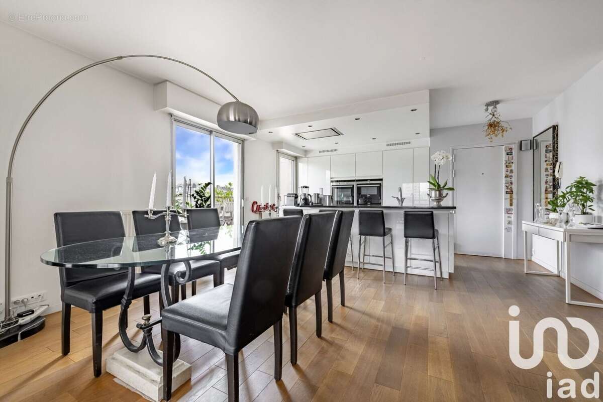 Photo 6 - Appartement à SURESNES