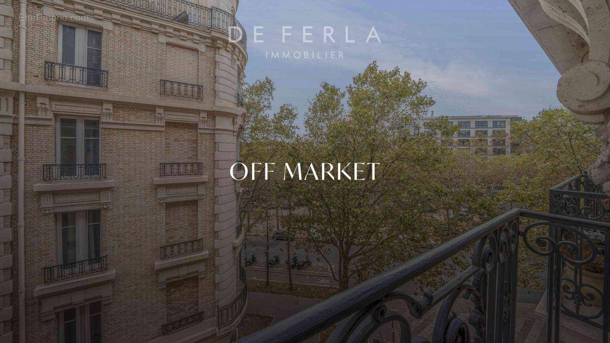 Appartement à COURBEVOIE