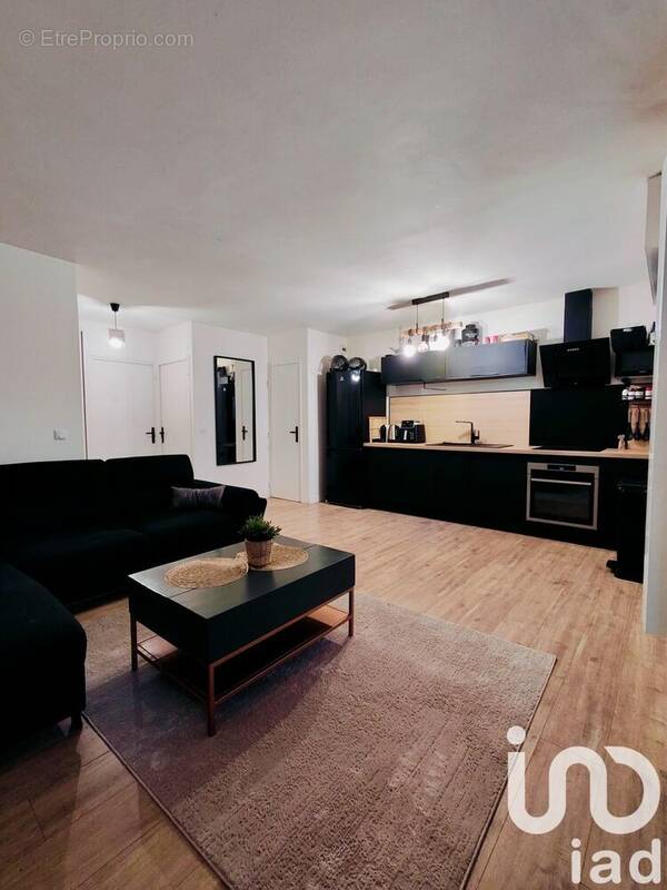 Photo 1 - Appartement à COURBEVOIE