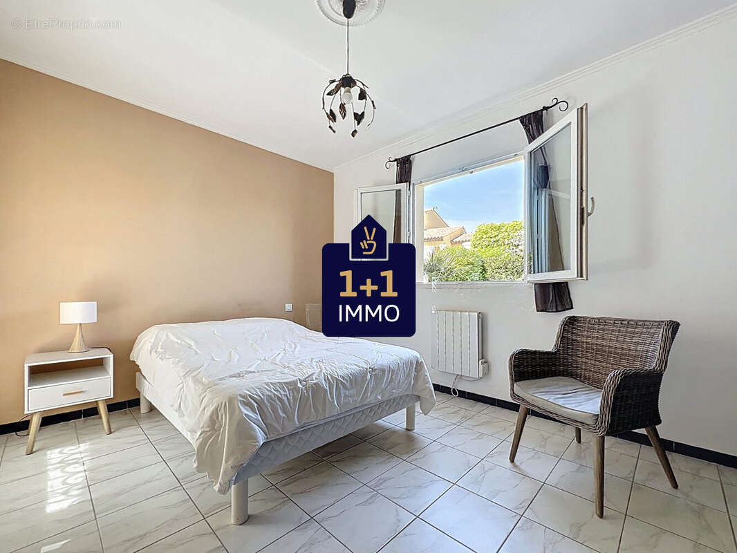 Maison à ROQUEBRUNE-SUR-ARGENS