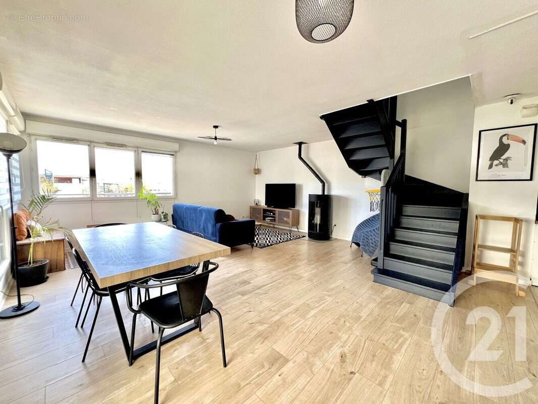 Appartement à VAULX-EN-VELIN