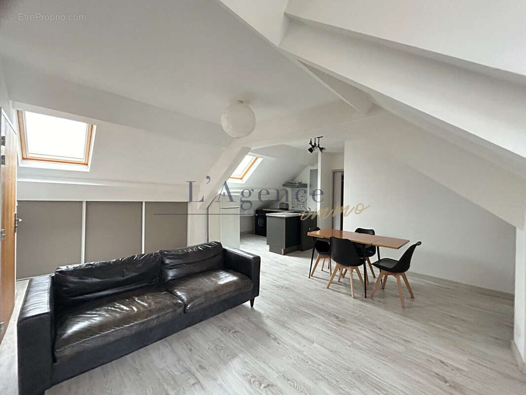 Appartement à VERNEUIL-EN-HALATTE