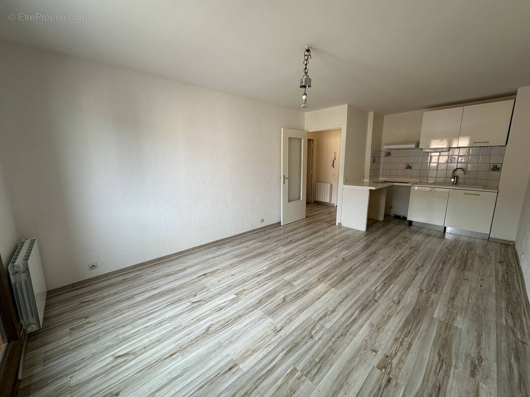 Appartement à LA FARLEDE