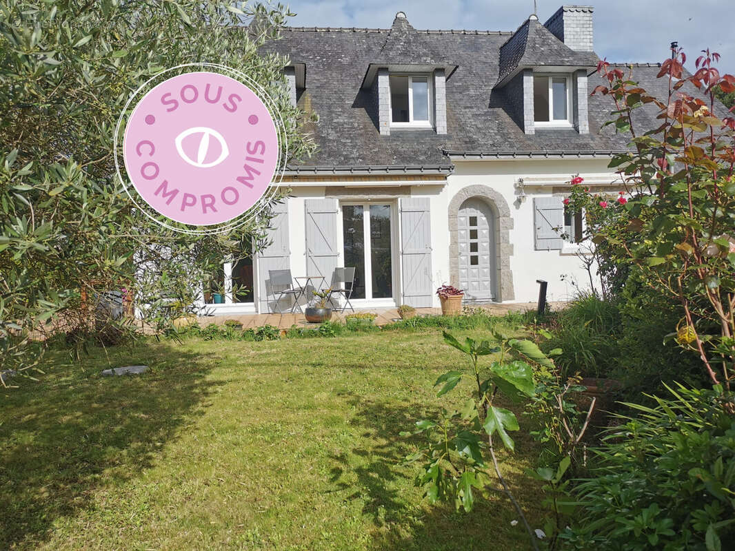 Maison à PLOEREN