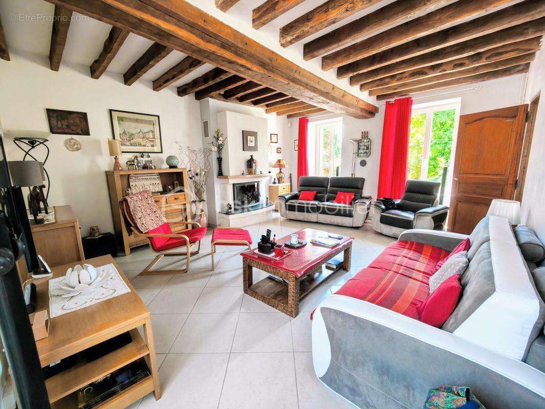 Maison à LONGNES