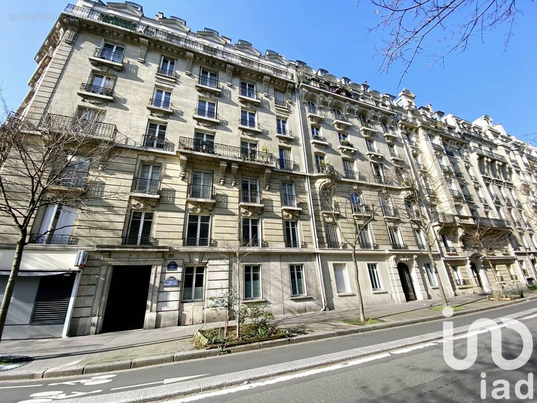 Photo 1 - Appartement à PARIS-16E