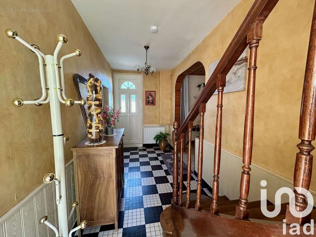 Photo 6 - Maison à ALLONNES