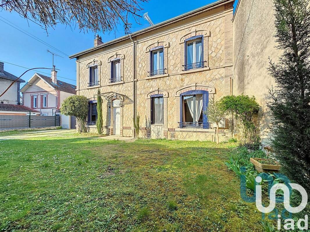 Photo 1 - Maison à ROMILLY-SUR-SEINE