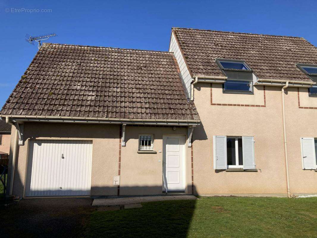 Maison à BEAUMONT-LE-ROGER