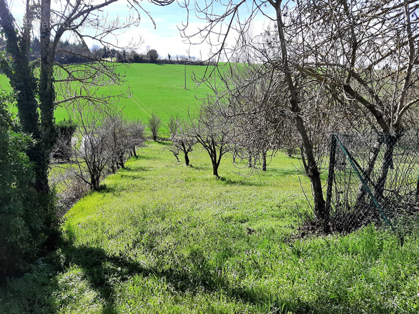 Terrain à LE CABANIAL