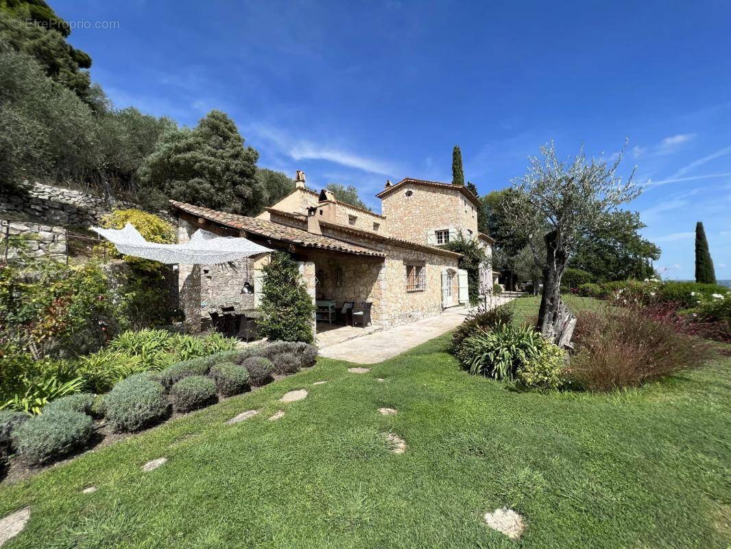 Maison à SPERACEDES