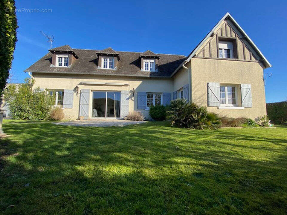 Maison à COLLEVILLE-MONTGOMERY