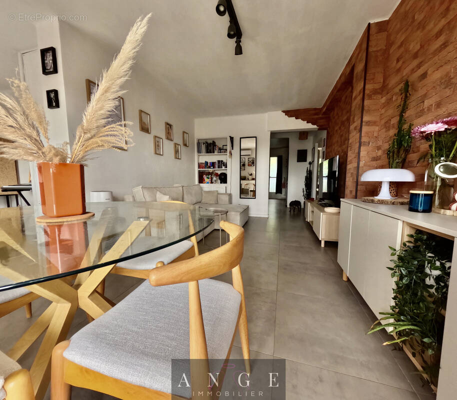 Appartement à LA FARLEDE