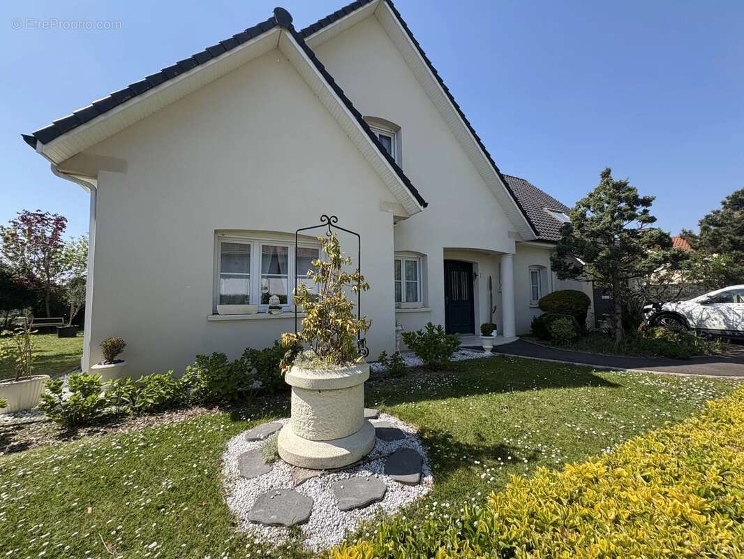 Maison à CAMIERS