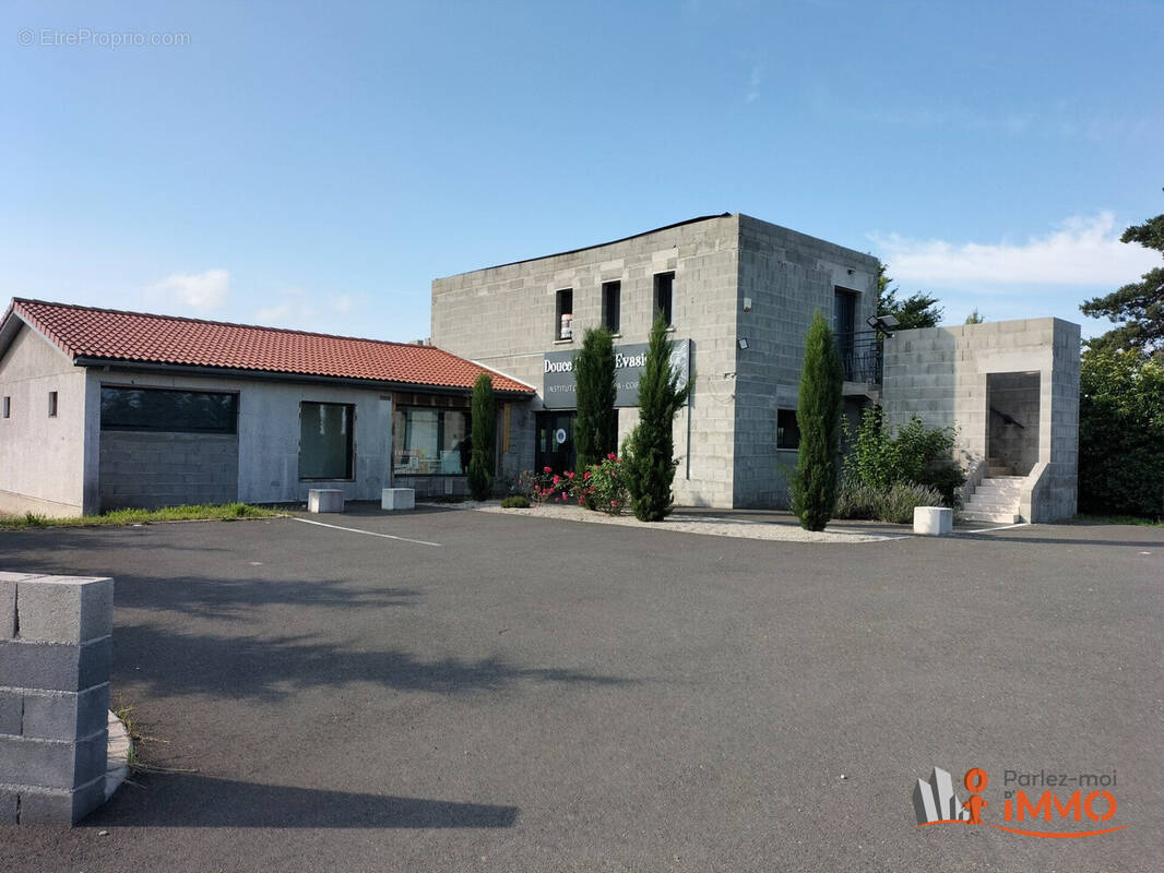 Maison à LES VILLETTES