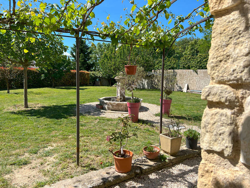 Maison à CUCURON