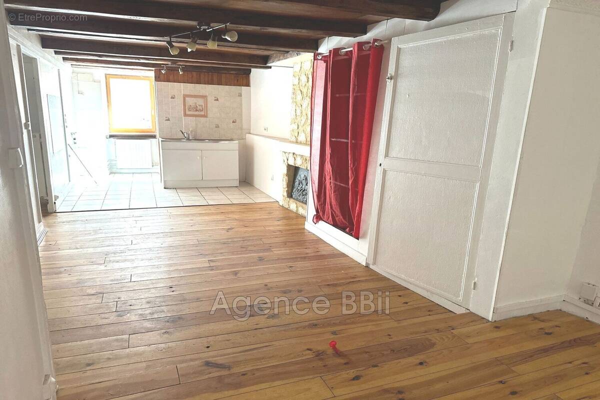 Appartement à THIZY