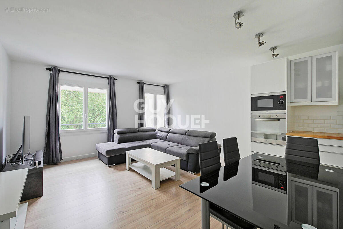 Appartement à OZOIR-LA-FERRIERE