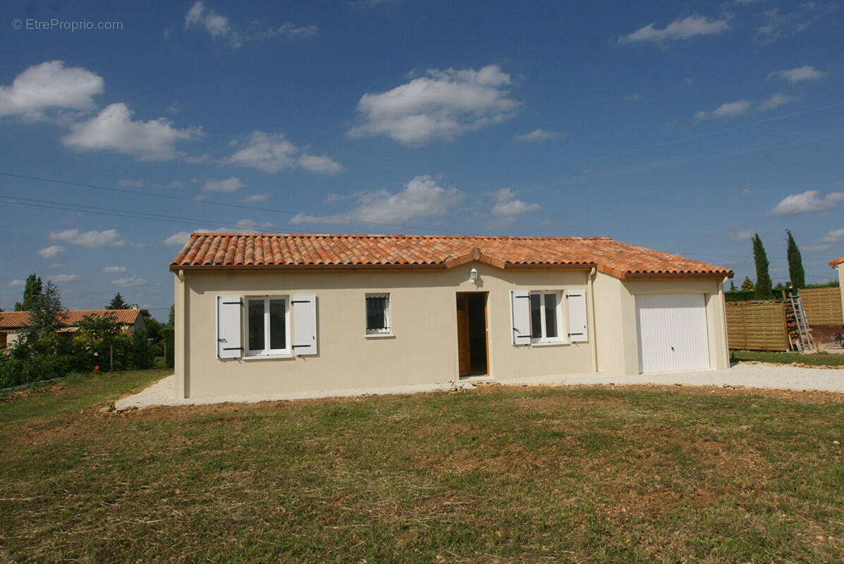 Maison à RUFFEC