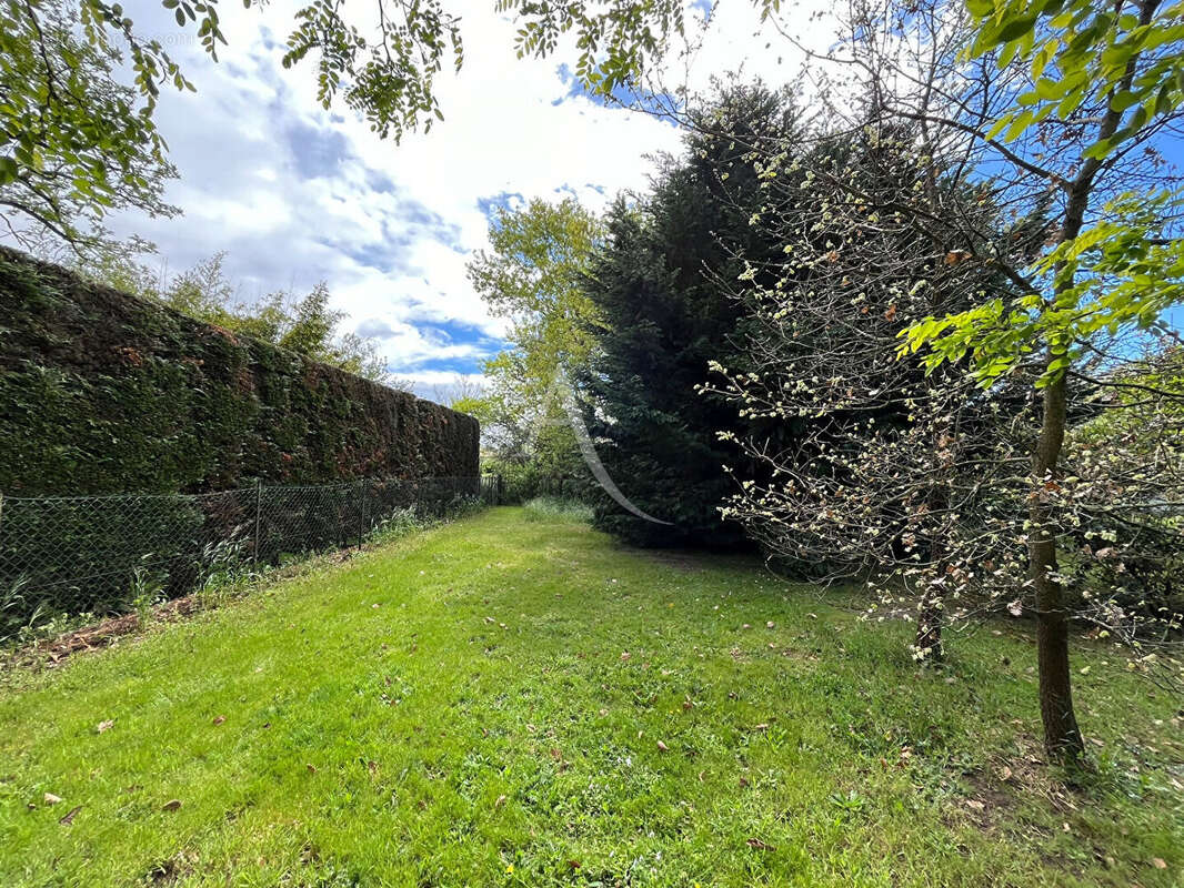 Terrain à TOURNEFEUILLE