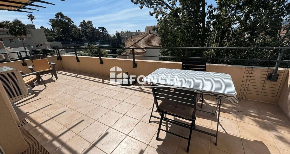 Appartement à HYERES