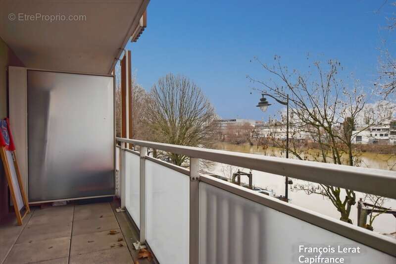 Appartement à L&#039;ILE-SAINT-DENIS