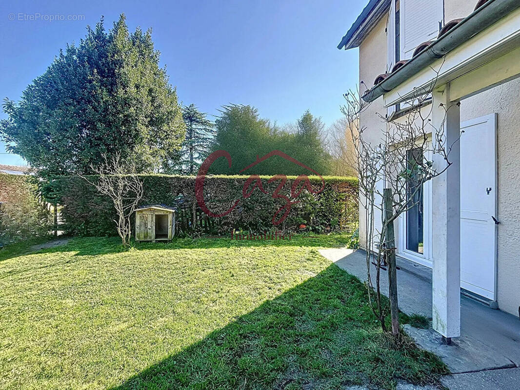Maison à FARGUES-SAINT-HILAIRE