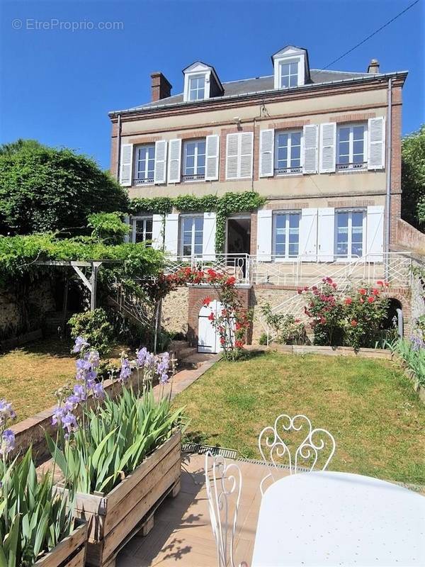 Maison à NONANCOURT