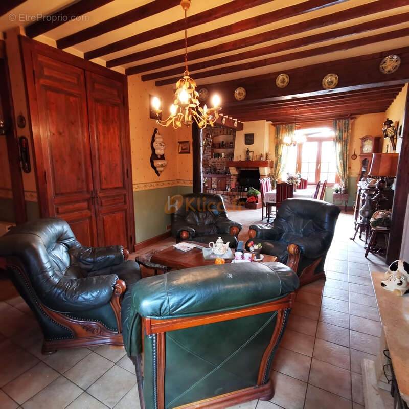 Maison à GREGES