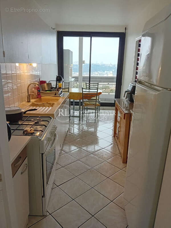 Appartement à LYON-9E