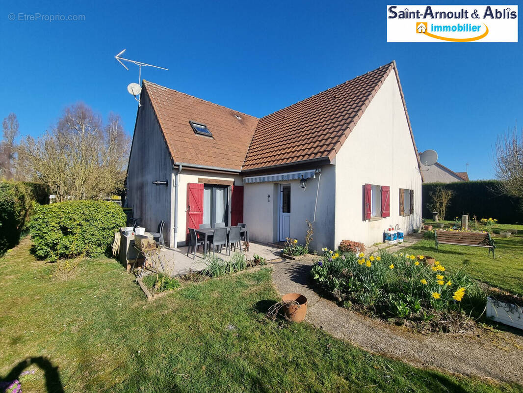 Maison à ABLIS