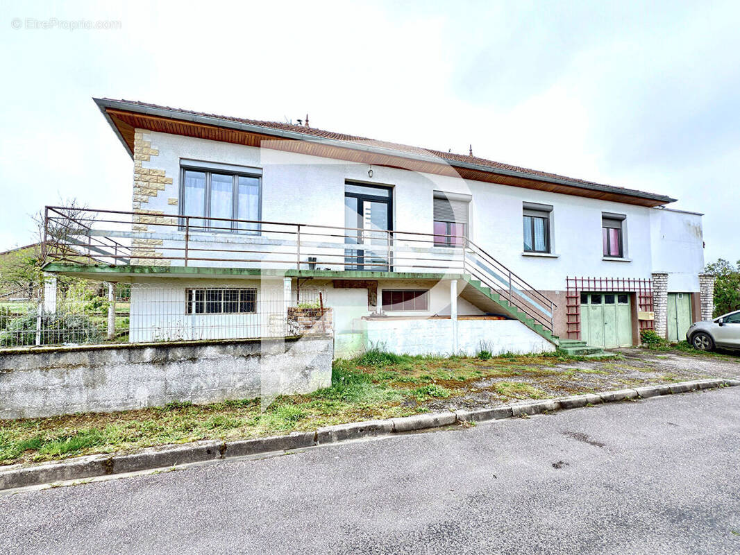 Maison à HAUTE-AMANCE