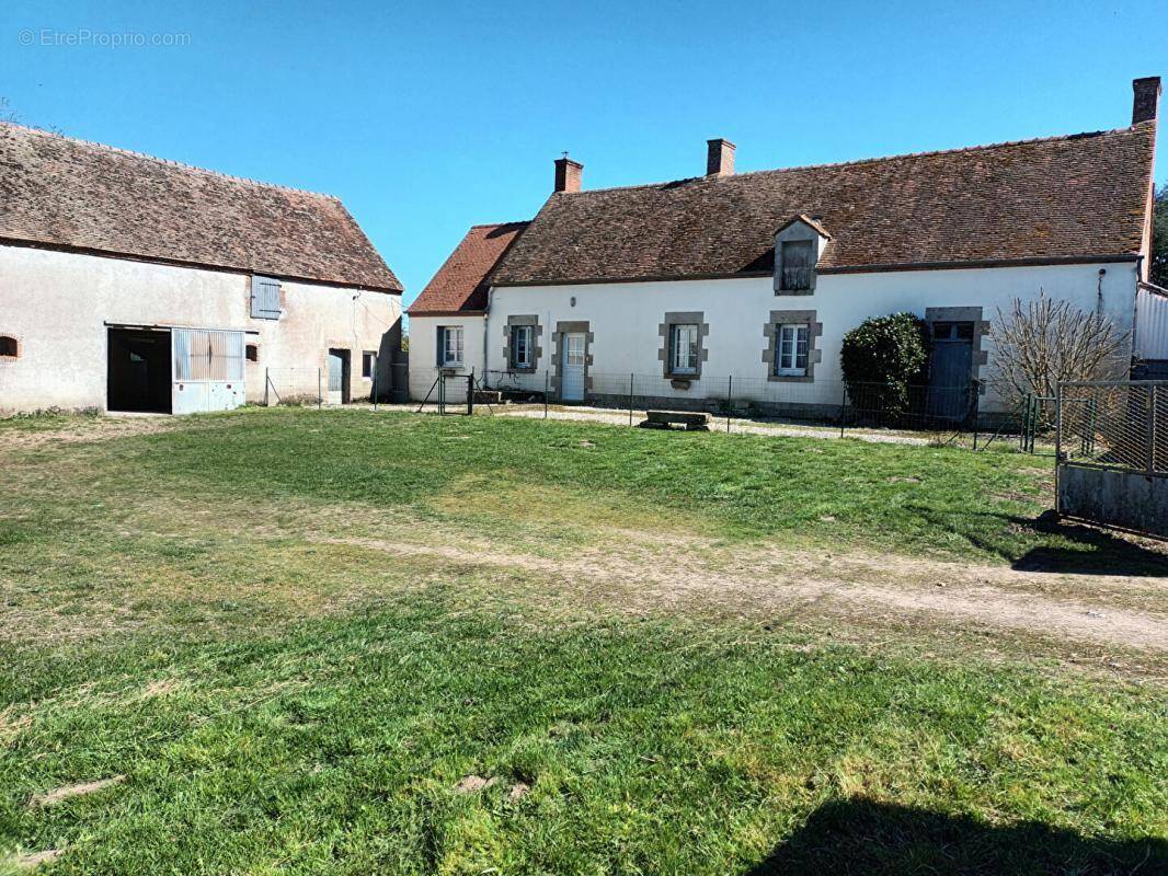 Maison à SAINT-BENOIT-SUR-LOIRE