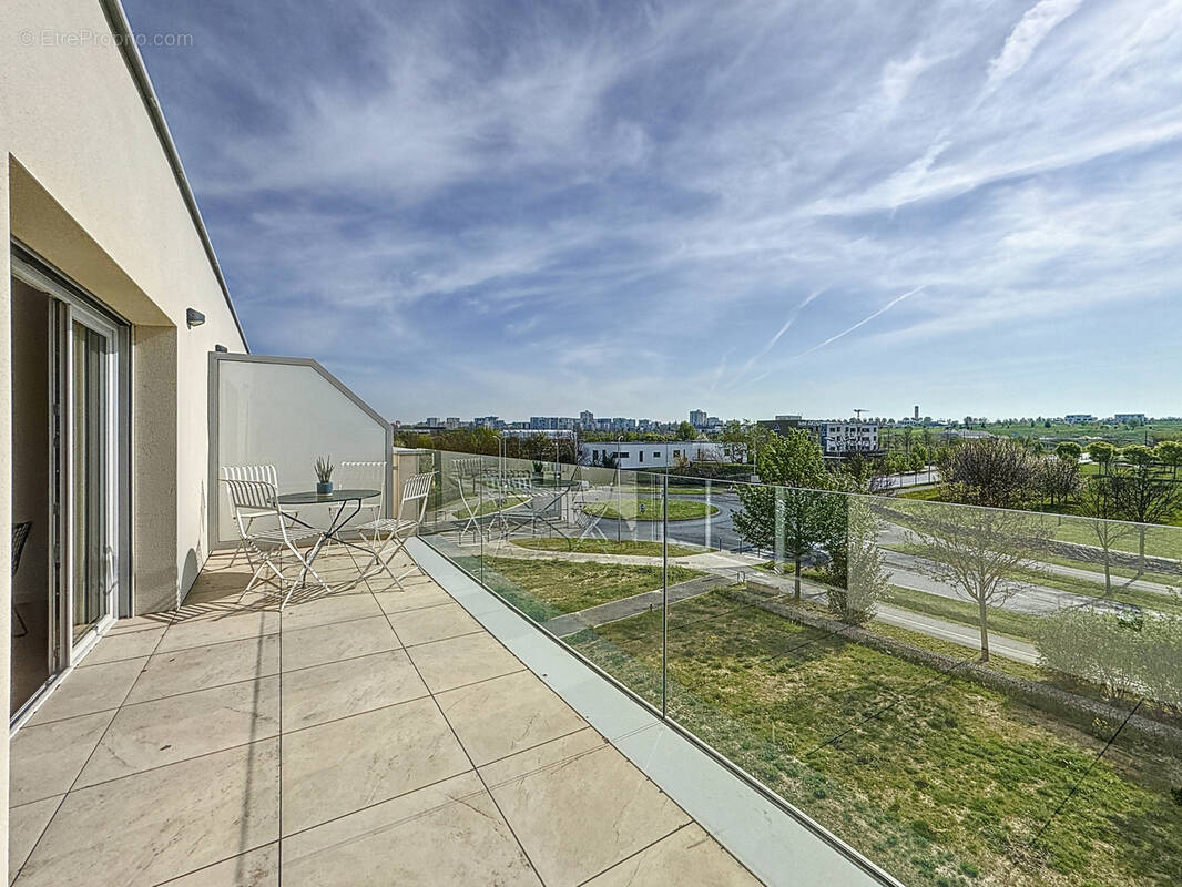 Appartement à BEZANNES