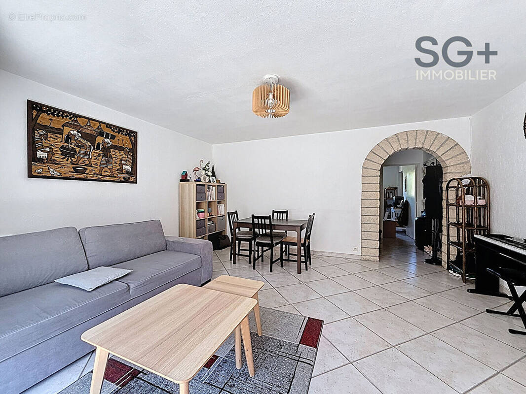 Appartement à MARSEILLE-13E
