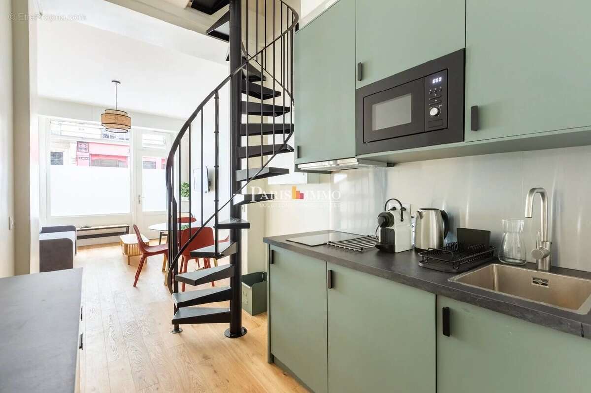 Appartement à PARIS-18E