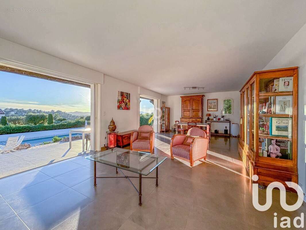Photo 4 - Maison à SAINT-RAPHAEL