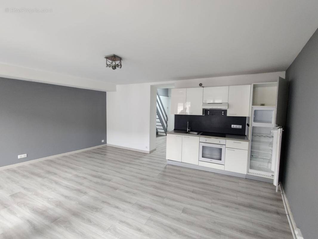 Appartement à MALAUNAY