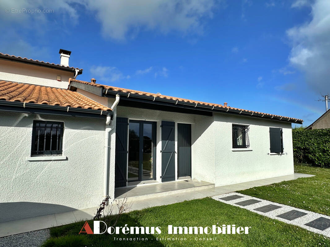 Maison à CAMBLANES-ET-MEYNAC