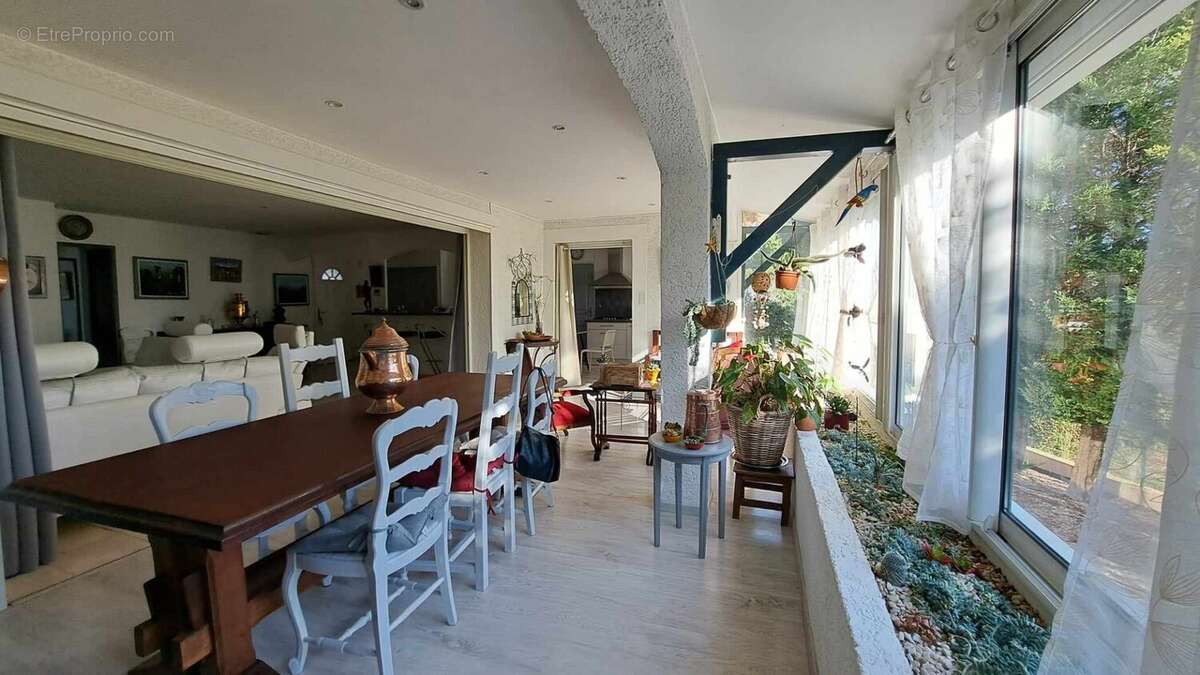 Maison à BOUZIGUES