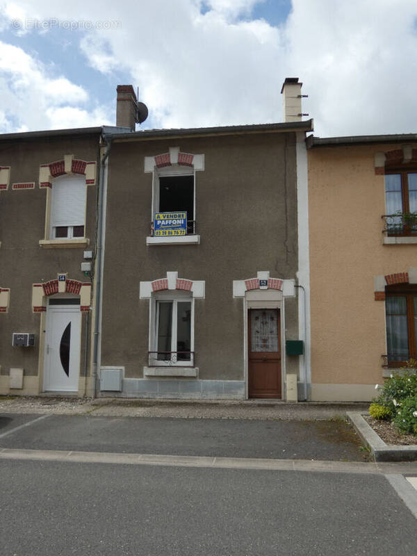 Maison à BELLEVILLE-SUR-MEUSE