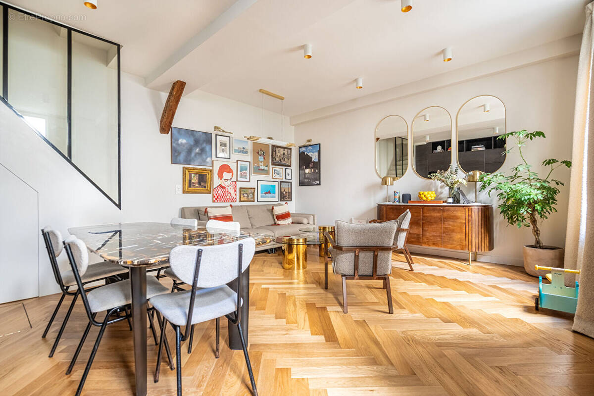 Appartement à PARIS-11E