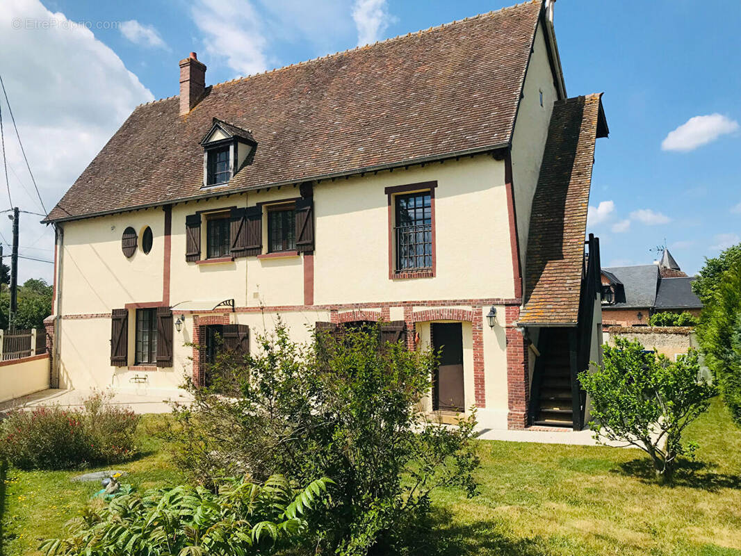 Maison à BREZOLLES
