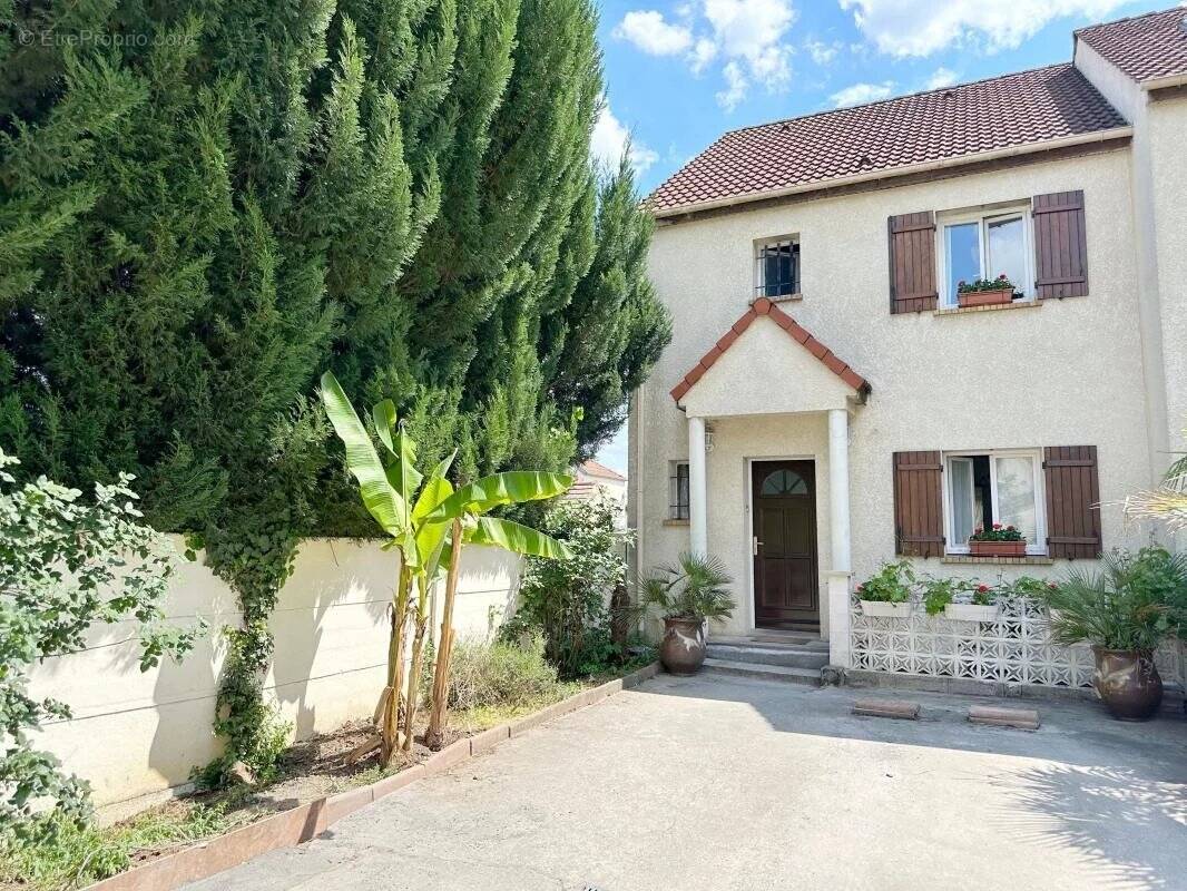 Maison à CONFLANS-SAINTE-HONORINE