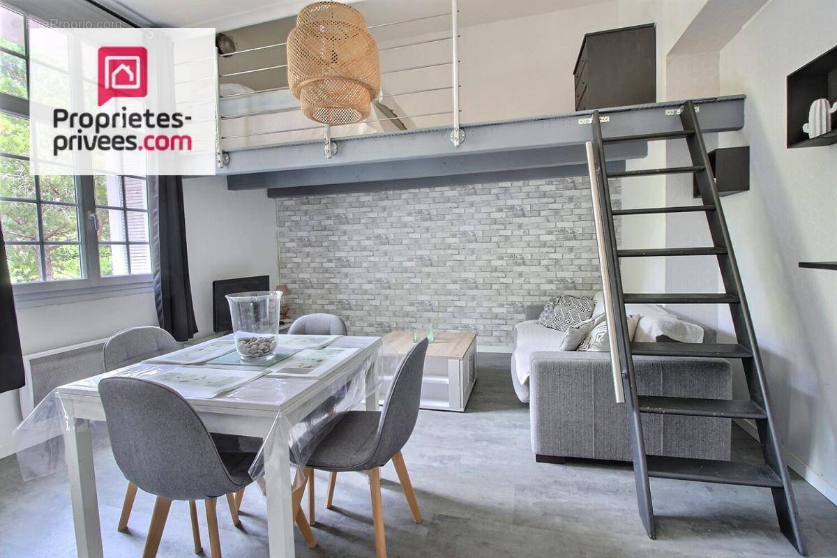 Appartement à HYERES