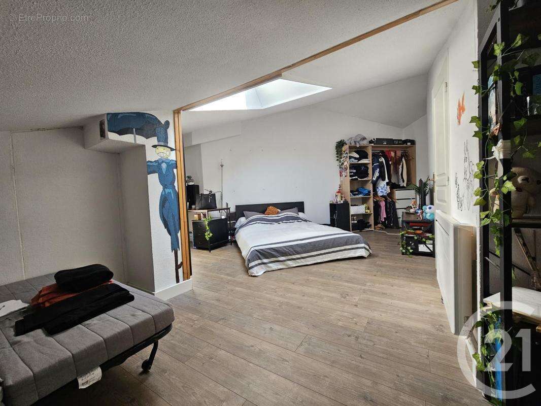 Appartement à LATTES